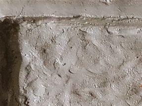 Reliefi- kokeiluja; pronssi- patinan hakemista.